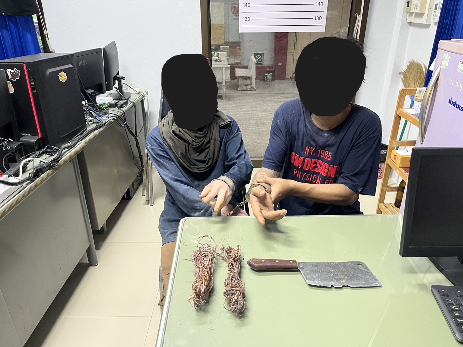 ภาพการจับกุม สภ.ทุ่งคอก